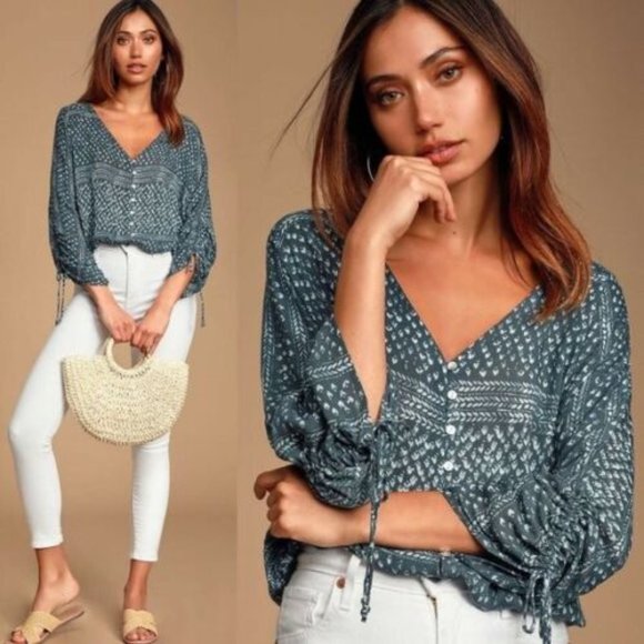 Lulus Tops - LULUS CARRISSA BLUE PRINT LONG SLEEVE BUTTON FRONT TOP